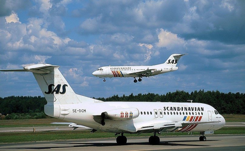 Самолет Fokker-28