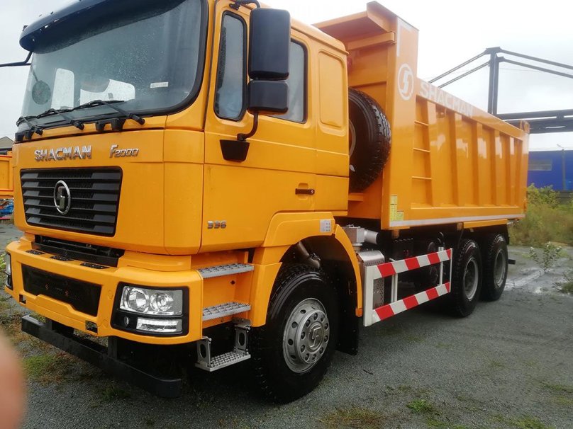 Китайский самосвал Шакман 2000