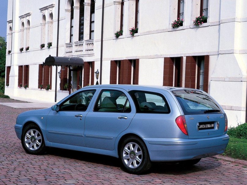 Lancia Lybra SW