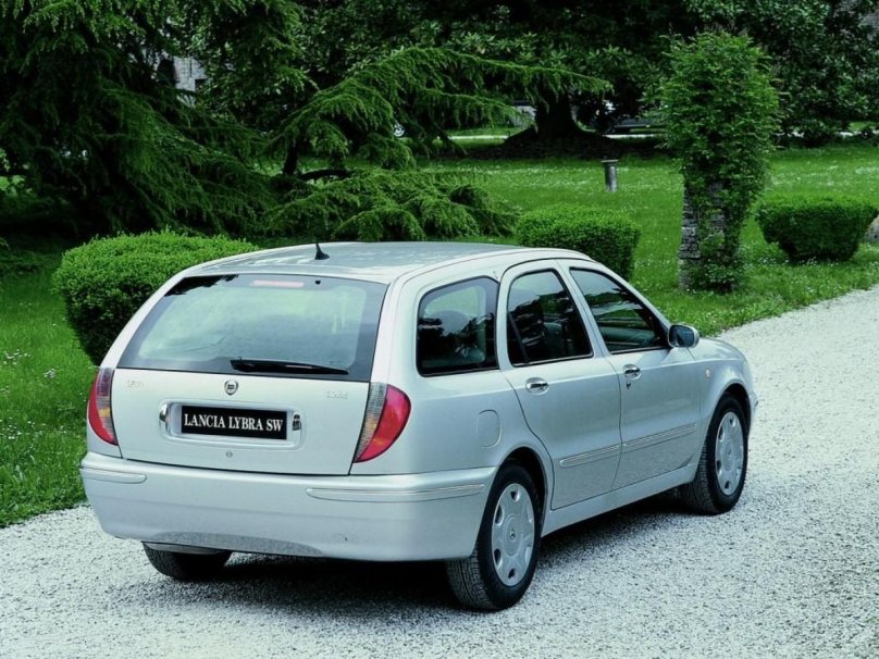 Lancia Lybra SW