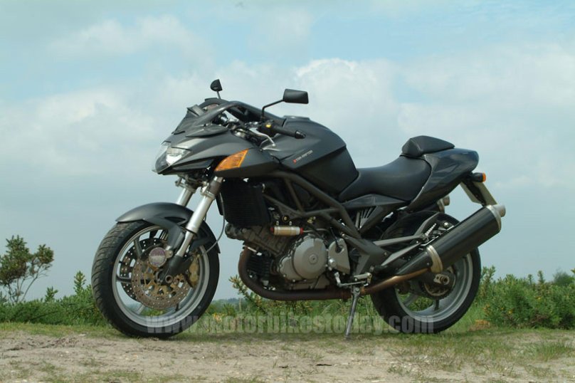 Cagiva v-Raptor