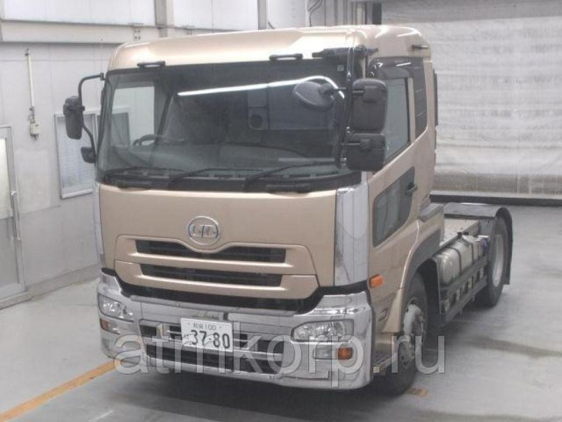 Тягач Ниссан