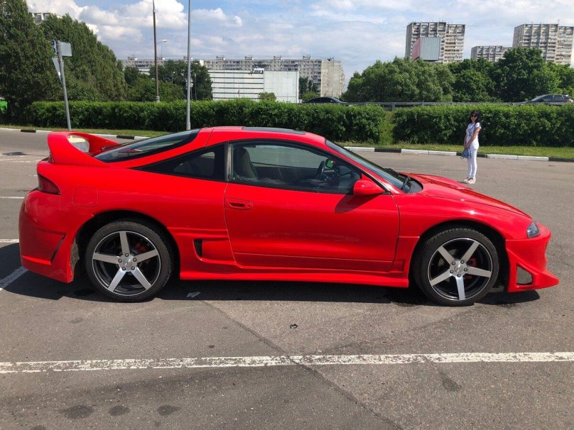Mitsubishi Eclipse 2