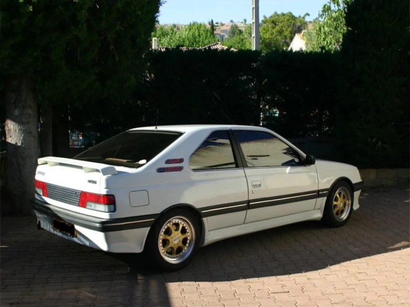 Peugeot 405 Coupe