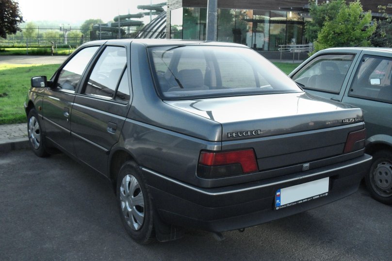 Peugeot 405 седан