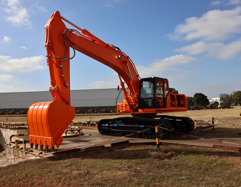 Карьер экскаватор