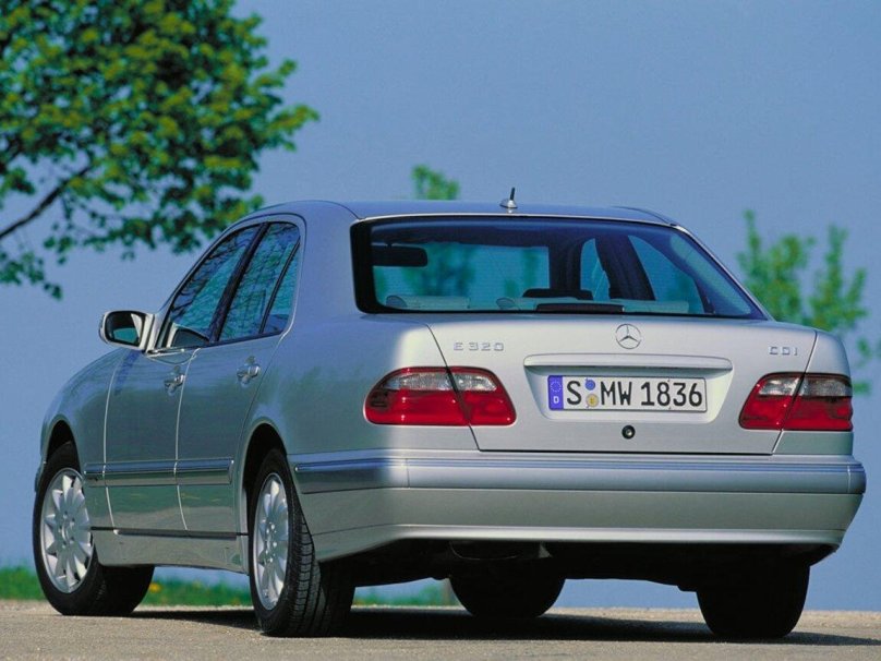 Mercedes e320 w210