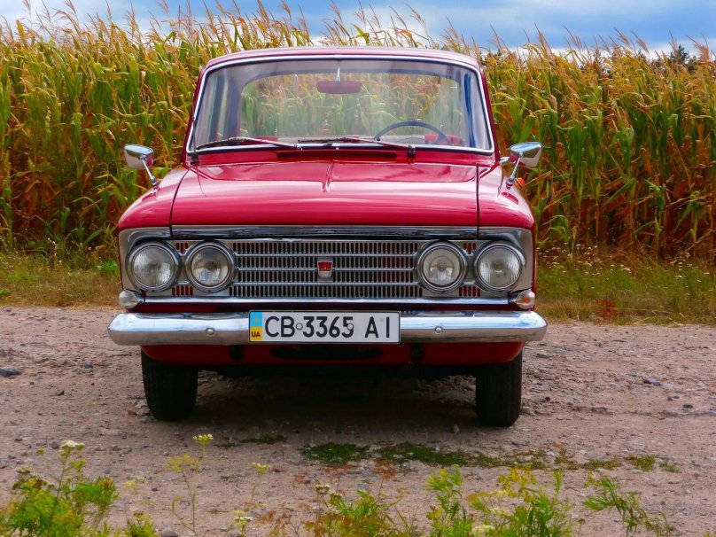 Москвич 408 четырехфарный