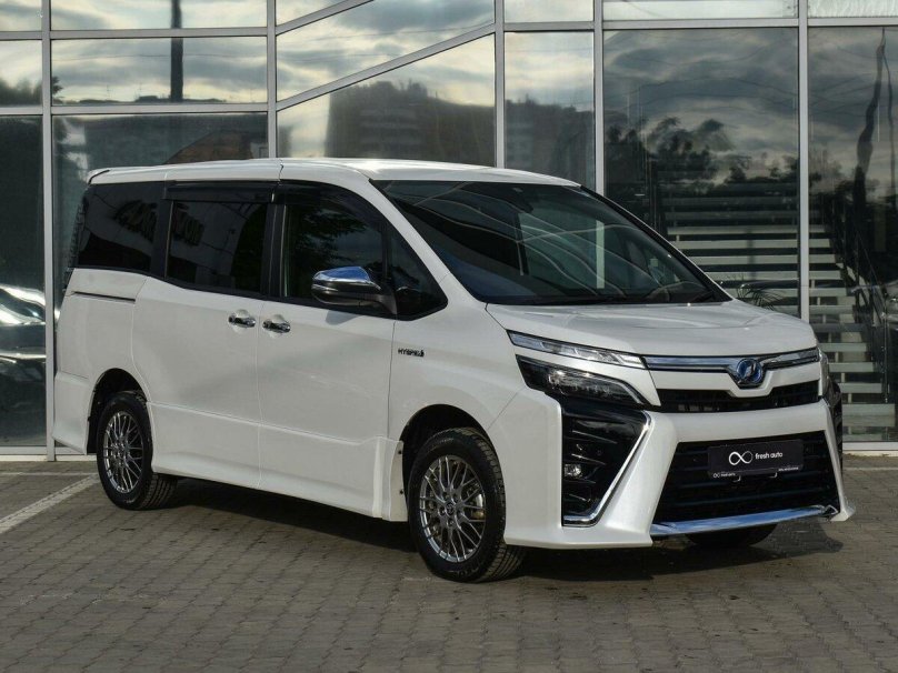 Тойота Вокси 2019 отзывы