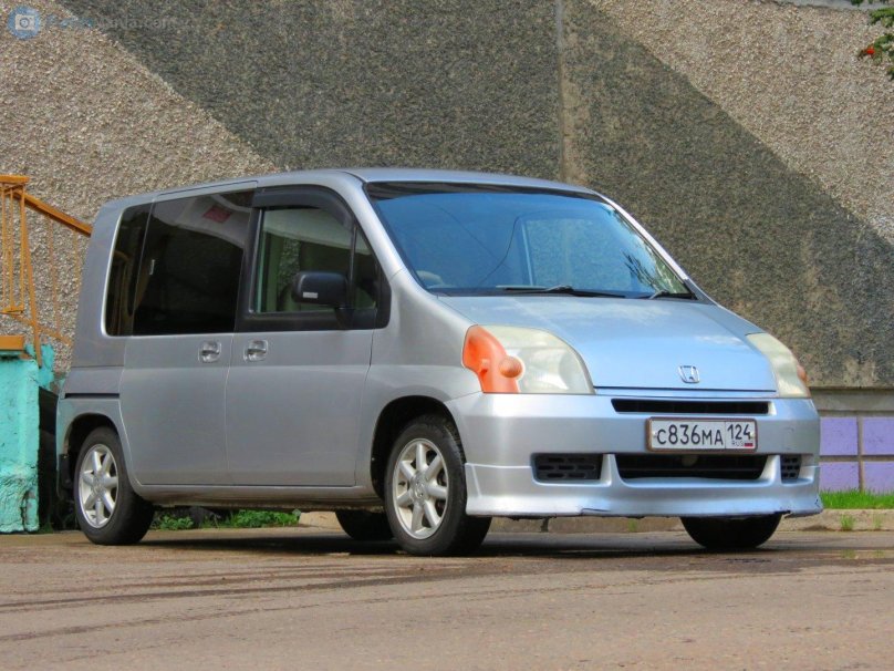 Хонда Мобилио 2002