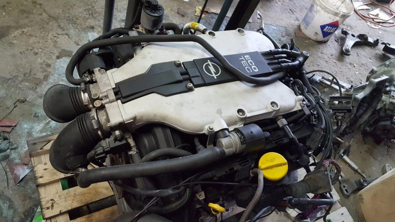 Двигатель Опель Омега 2.6
