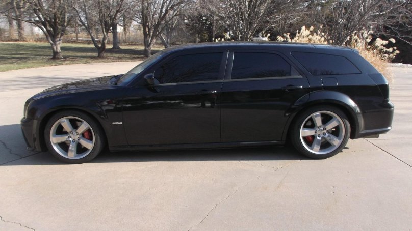Dodge Magnum srt8 2008