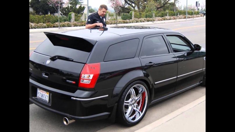Dodge Magnum r22