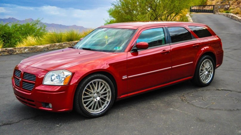 Dodge Magnum 2005