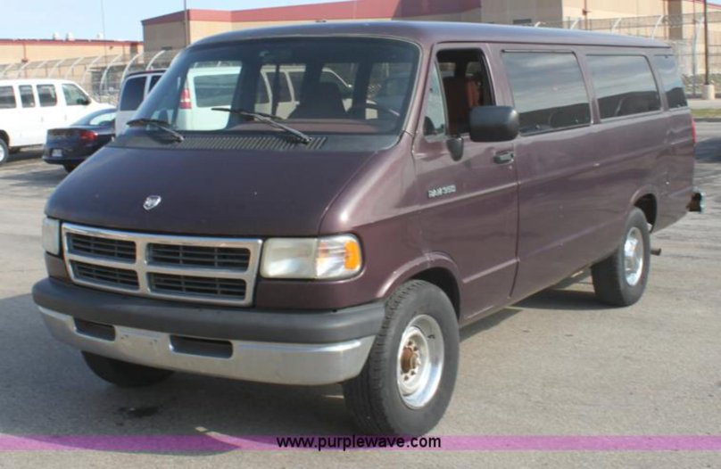 Dodge Ram van 350