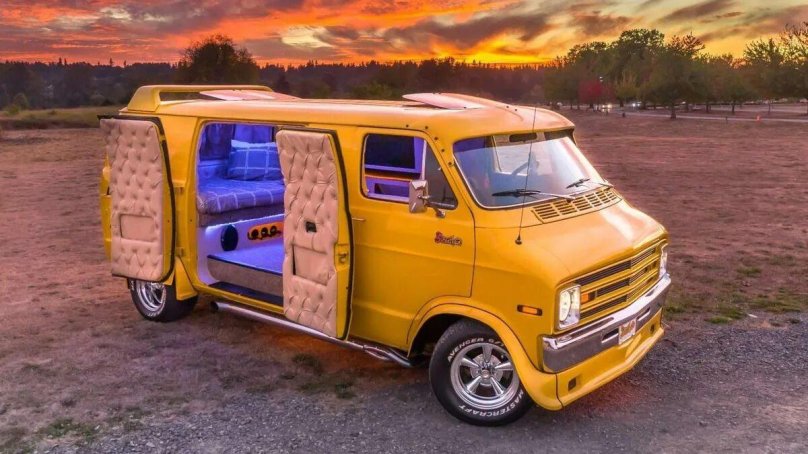Dodge van 1977