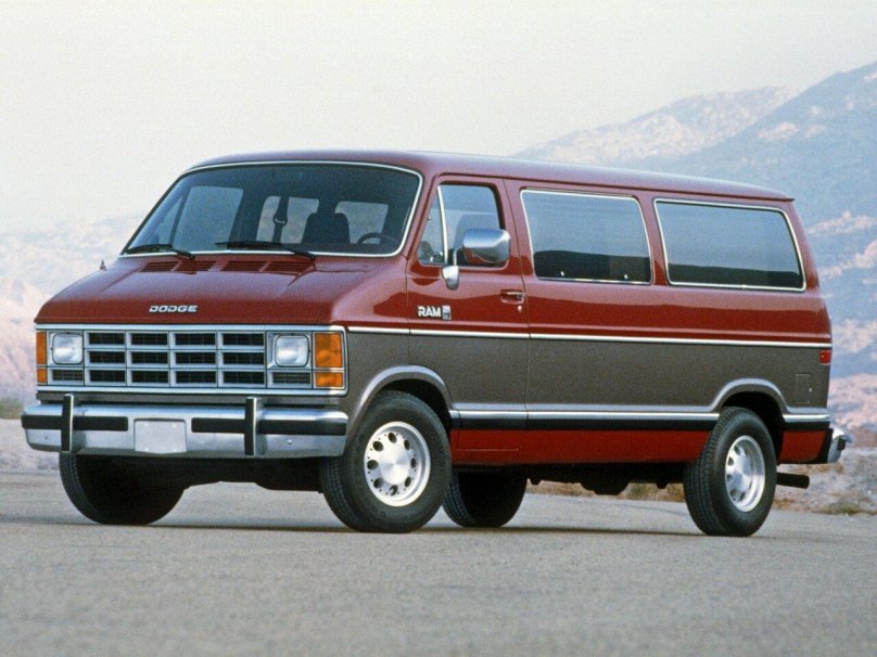 Dodge Ram van 1986