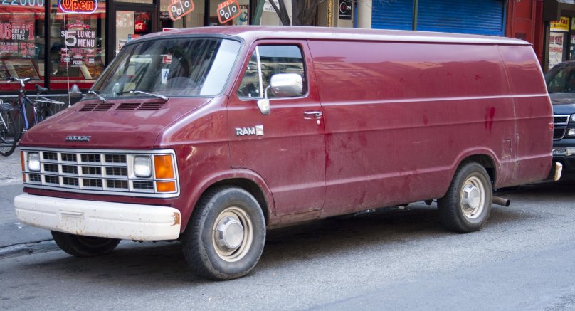 Dodge Ram van 4+4