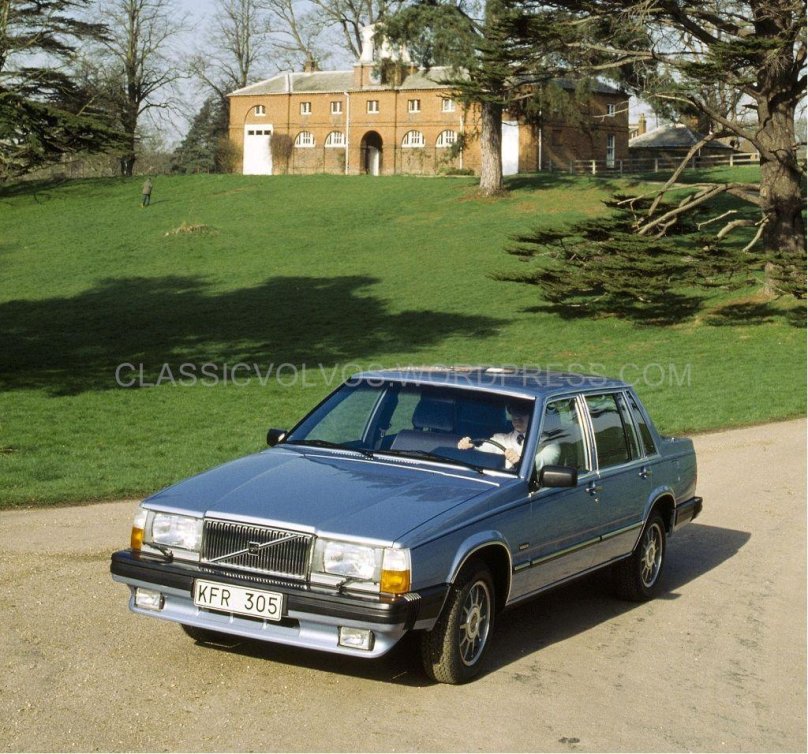 Volvo 760 седан