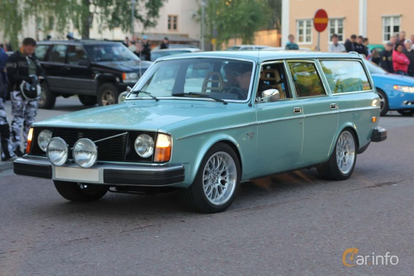 Volvo 245 GLT