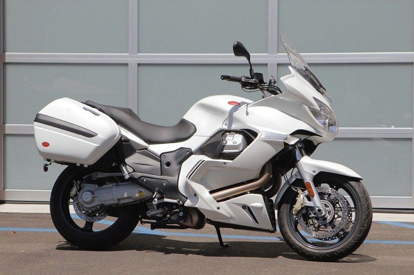 Мото Гуцци Нордж 1200