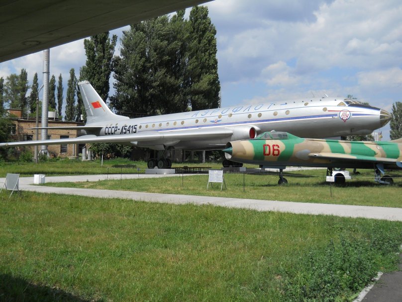 Заброшенный ту 104 Томск