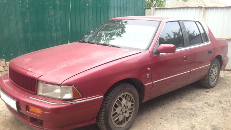 Chrysler Saratoga 1990