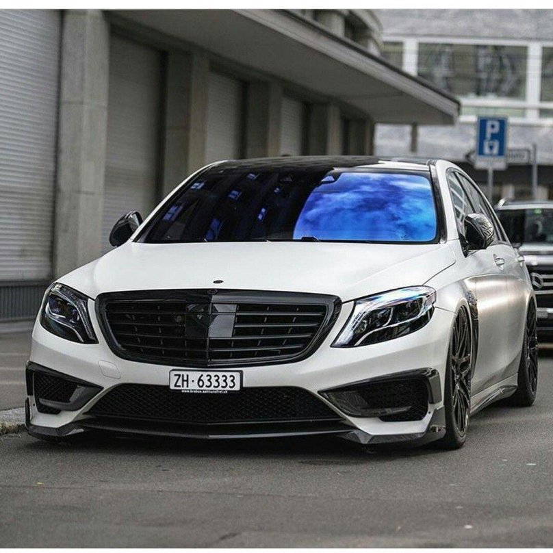Mercedes 222 AMG