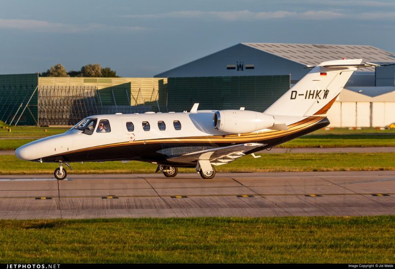 Самолеты Цессна 525