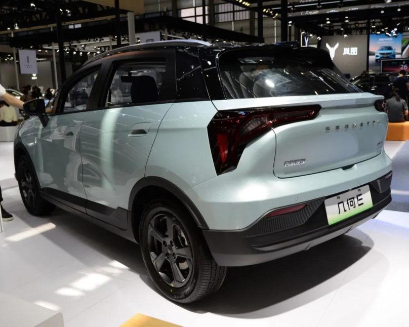 Электрокар Geely Geometry e