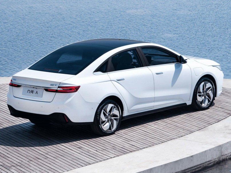 Электрокар Geely Geometry a