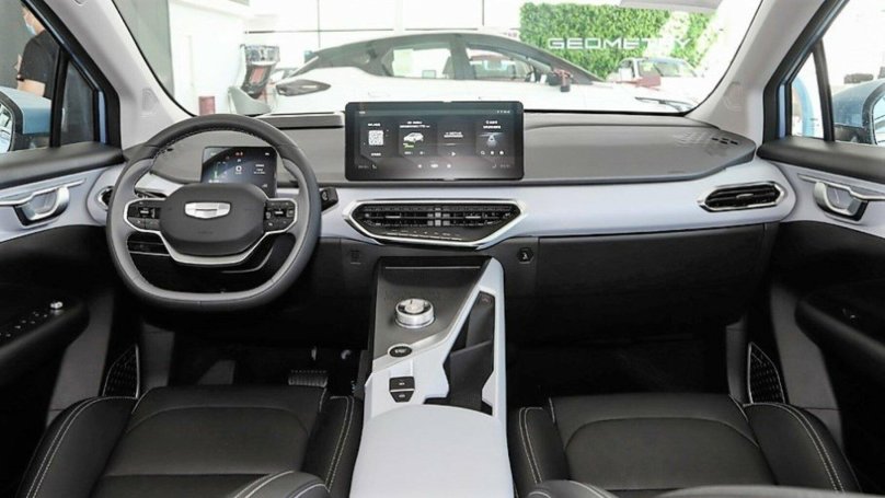 Geely Geometry a салон