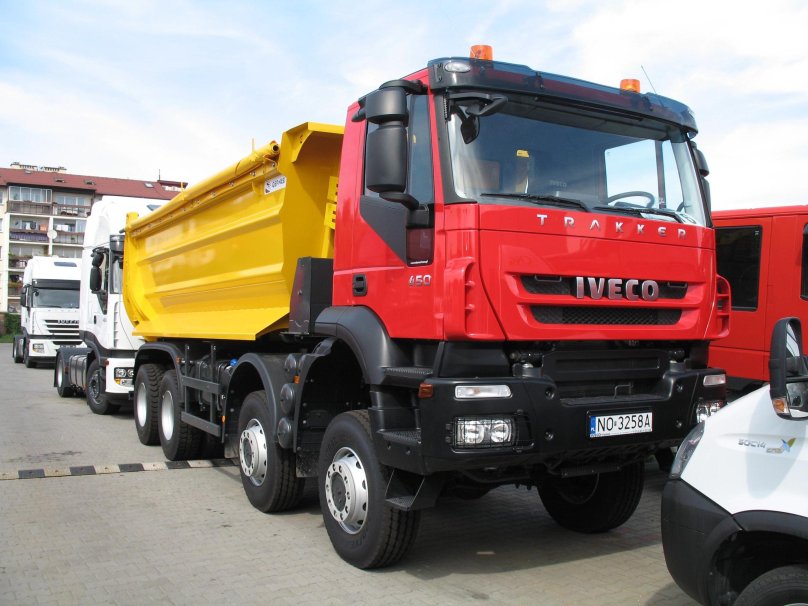 Ивеко Траккер 450