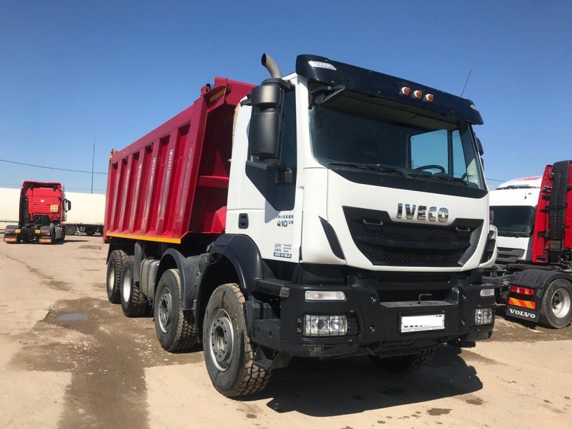 Самосвал Iveco Trakker ad410t41