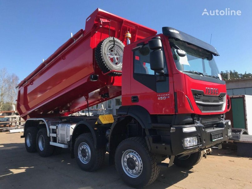 Iveco Trakker 8x4 самосвал