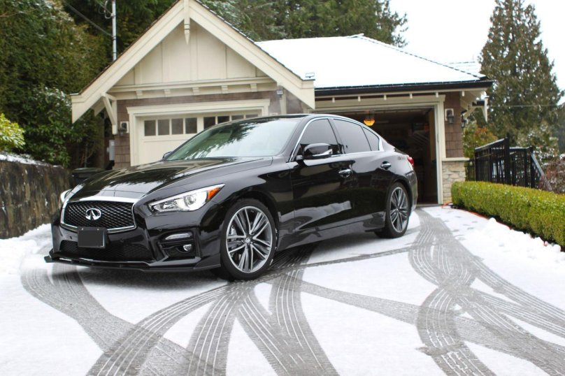 Infiniti q50 Black