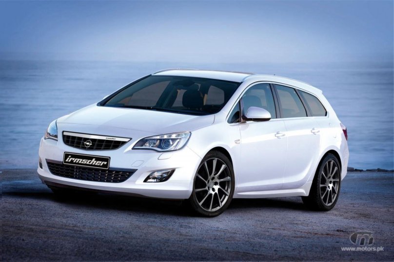 Опель Астра j Sport Tourer