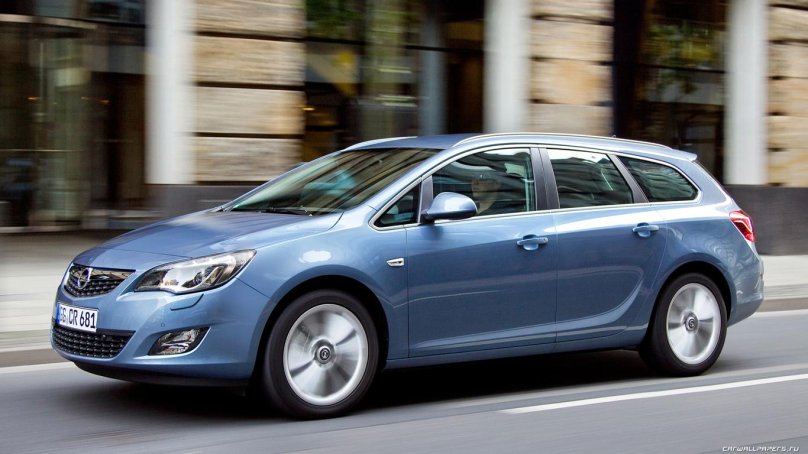 Opel Astra универсал 2011