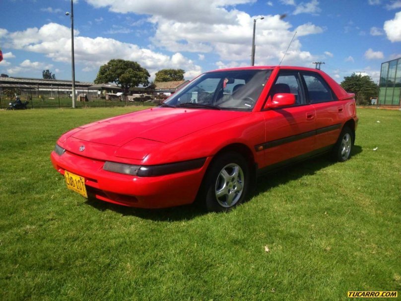 Мазда Астина 323