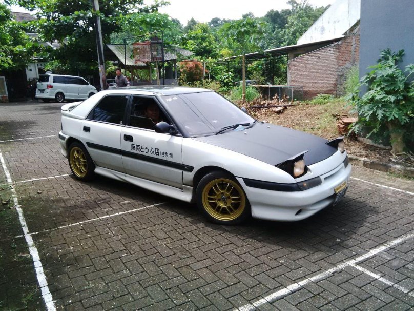 Mazda 323 Astina