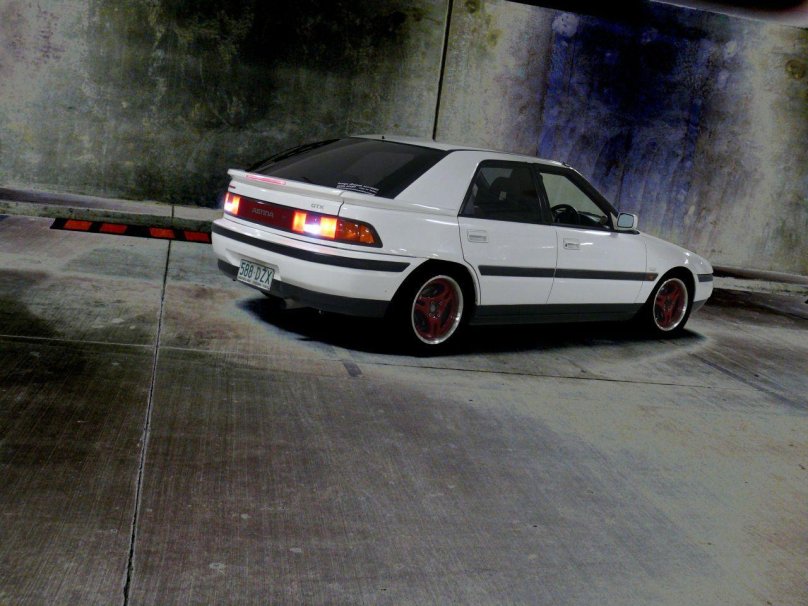 Mazda 323f bg stance