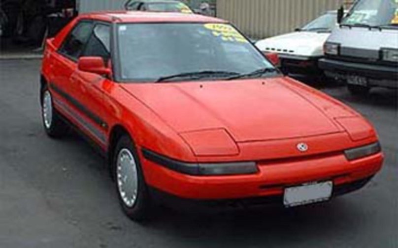 Mazda familia Astina