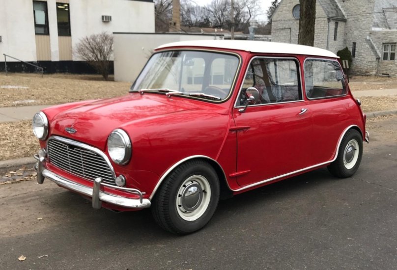 Mini Cooper Saloon