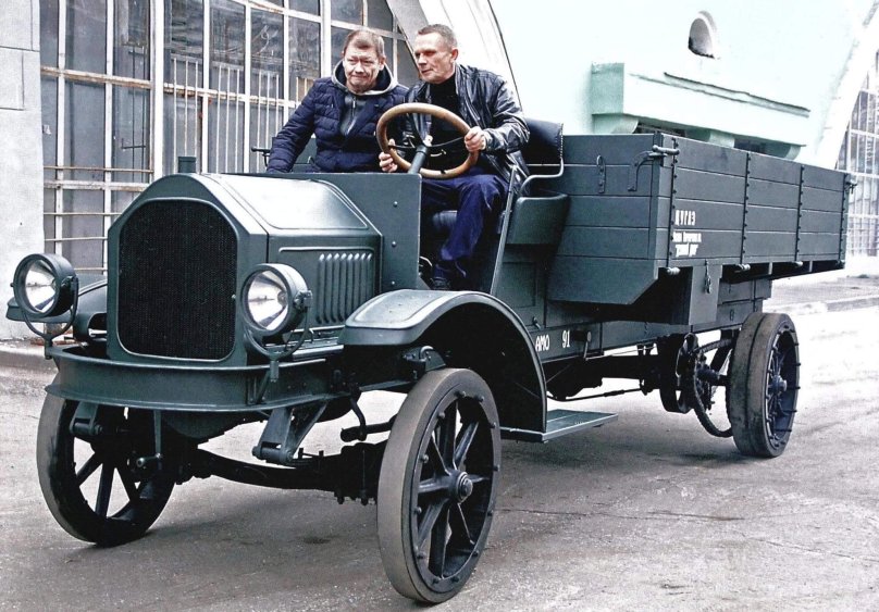 Грузовик Уайт АМО