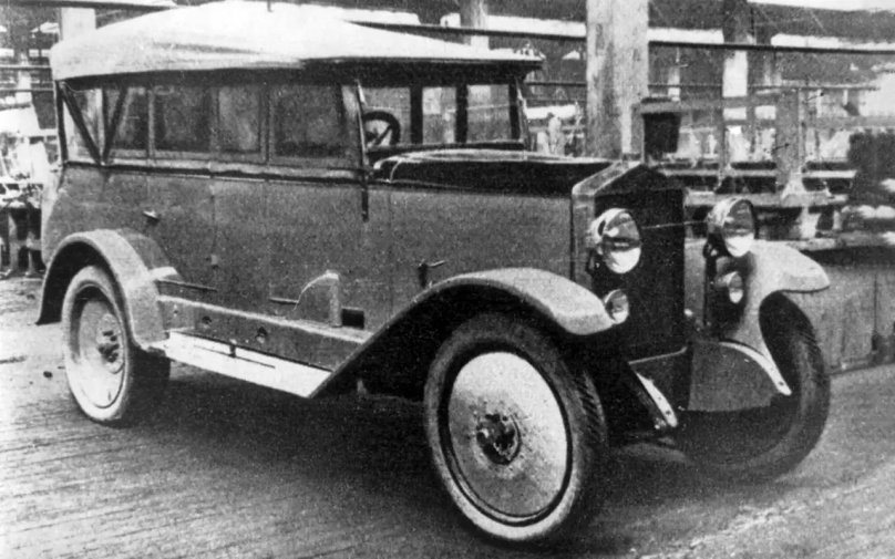 Автомобиль АМО-Ф-15