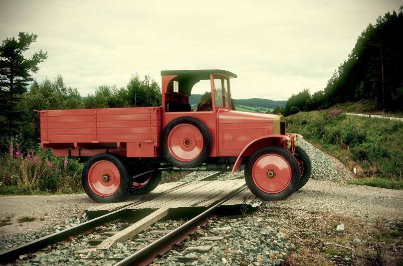 АМО-ф15 первый Советский грузовой автомобиль
