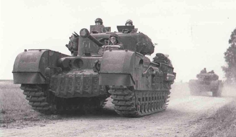 Черчилль танк