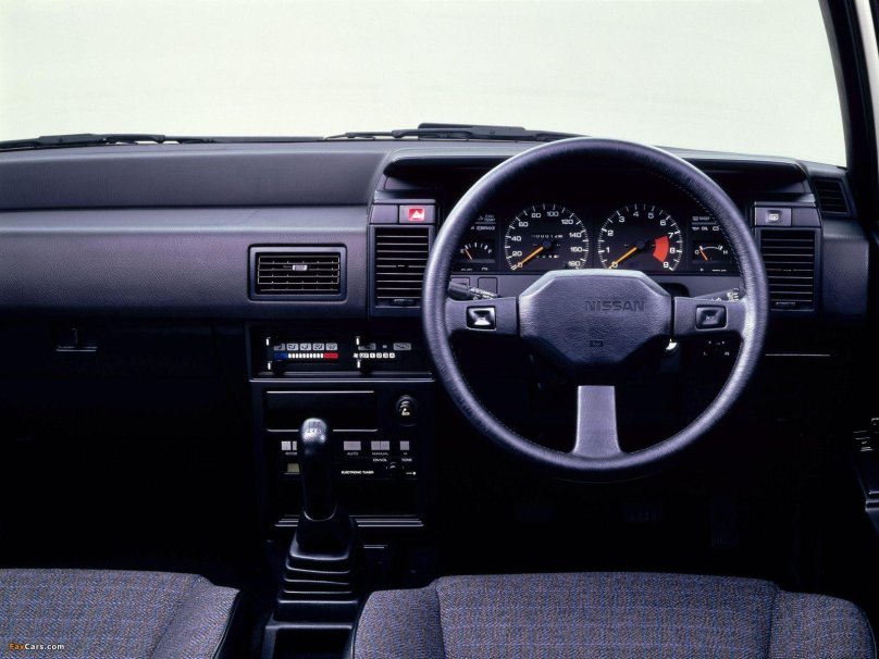 Nissan Pulsar 1990