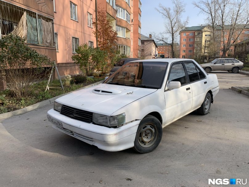 Nissan Liberta Villa 1987 МКПП