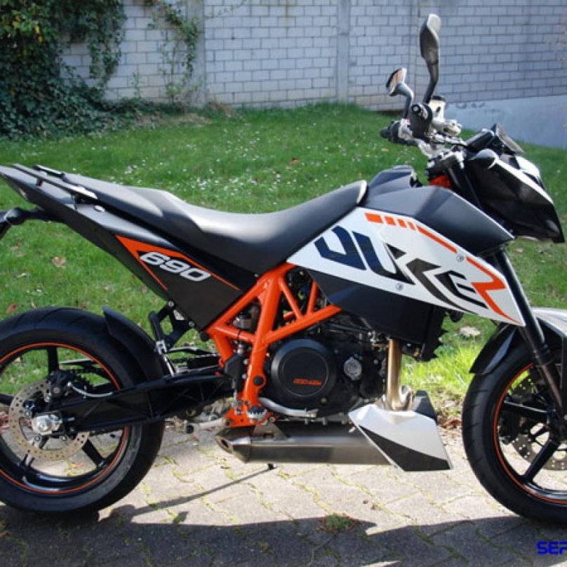KTM Duke 690 r